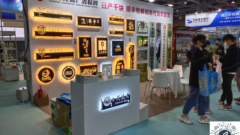 随着环保意识的不断提高，未来电商包装材料将朝着以下方向发展：